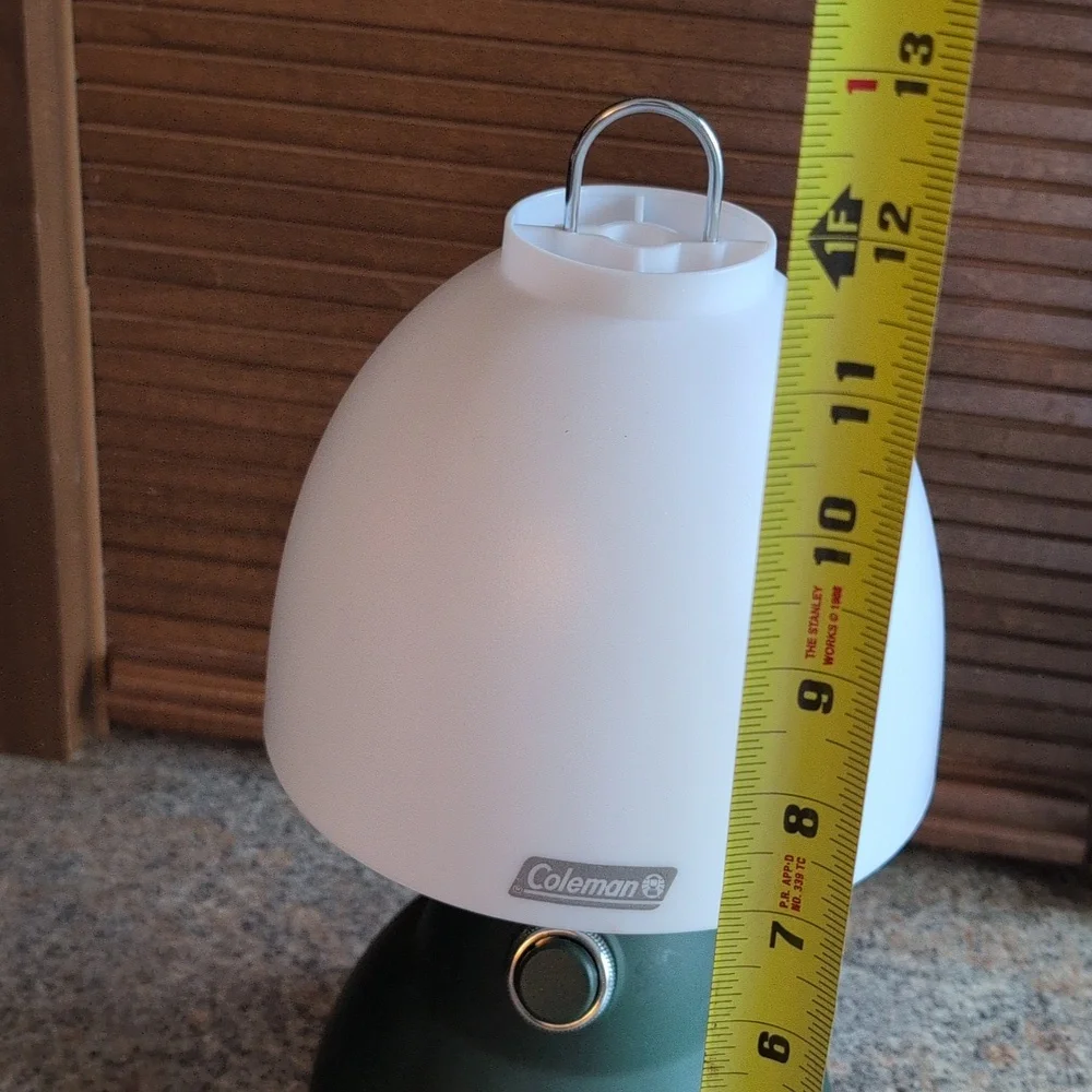 Vintage Coleman Table Lamp Model 5370-1900 Battery Operated